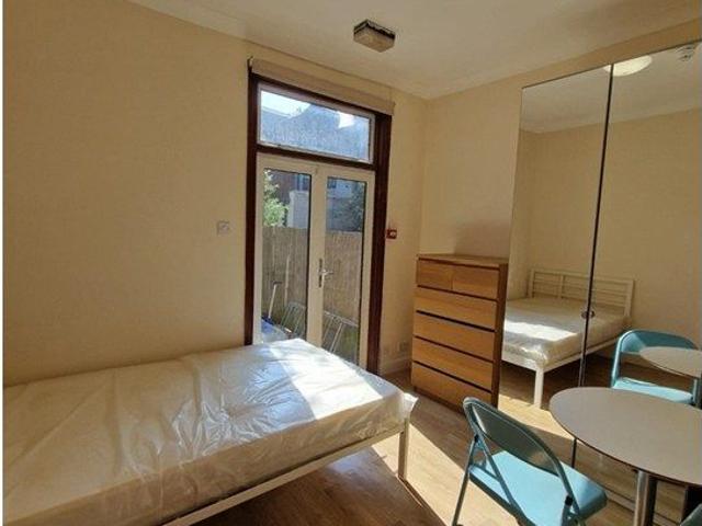 Room for rent in Greater London