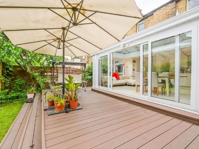 Apartment for rent in Palmers Green, Greater London