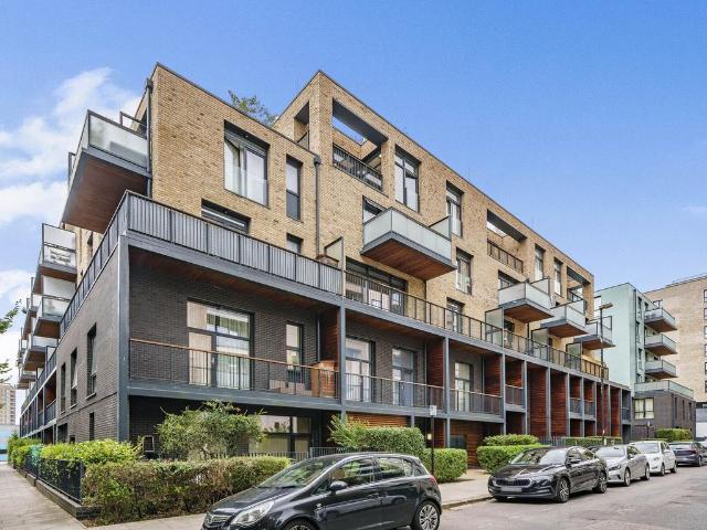 Apartment for rent in London Borough of Ealing, Greater London
