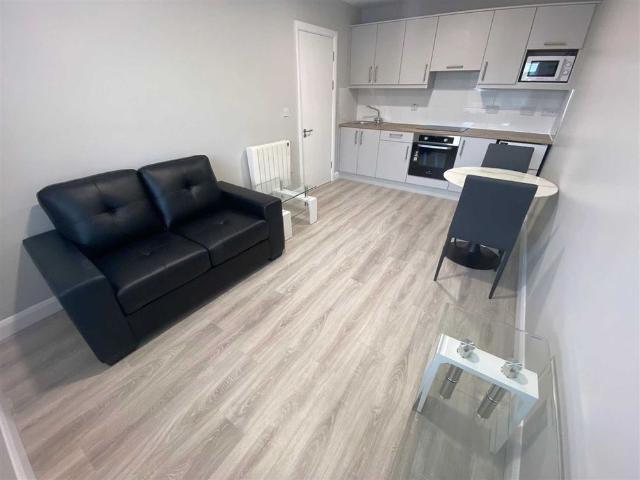Apartment to rent in Palmerston, North Tipperary