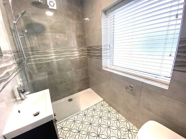 Studio to rent in Palmerston, North Tipperary