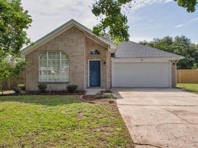 House for sale in Mary Esther