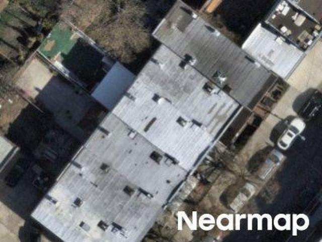 House for sale in Queens, Arverne