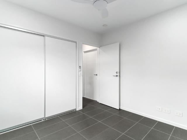 Room for rent in Kings Creek, Queensland