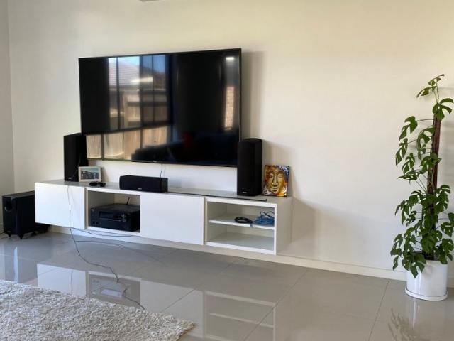 Room for rent in Kings Creek, Queensland