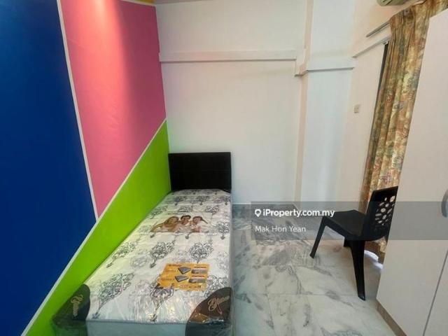 Room for rent in Petaling, Damansara Damai