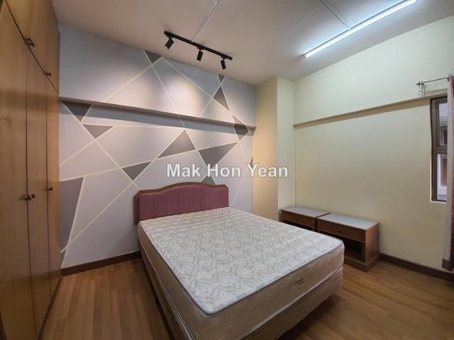 Room for rent in Petaling, Damansara Damai