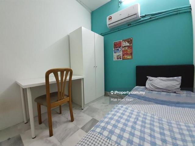 Room for rent in Petaling, Damansara Damai