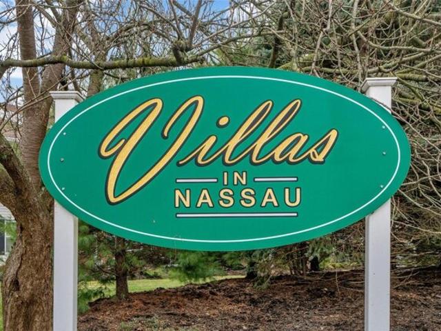 Condo for sale in Plainview