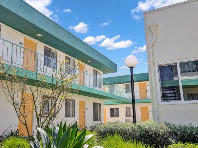 Apartment for rent in Bixby Knolls, Long Beach
