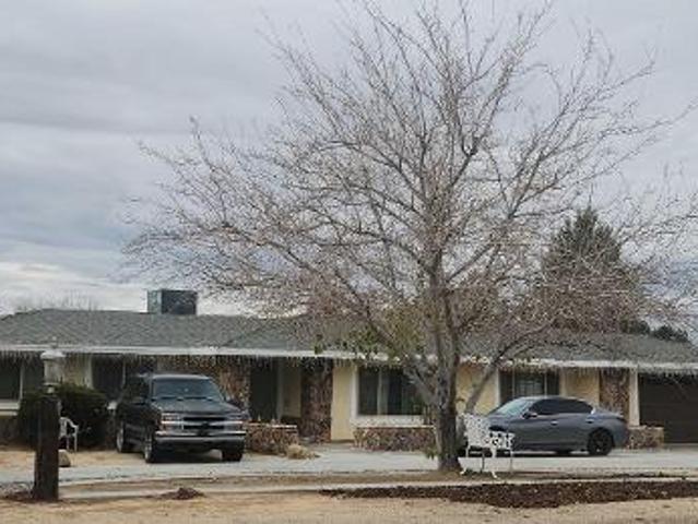 House for sale in Apple Valley, California