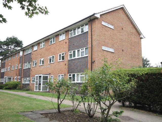 Apartment for rent in London Borough of Croydon, Purley