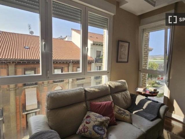 Apartamento en alquiler en Primer Ensanche, Iruñerria