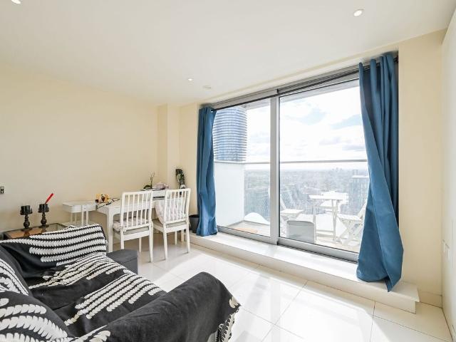 Studio for rent in Isle Of Dogs, Greater London