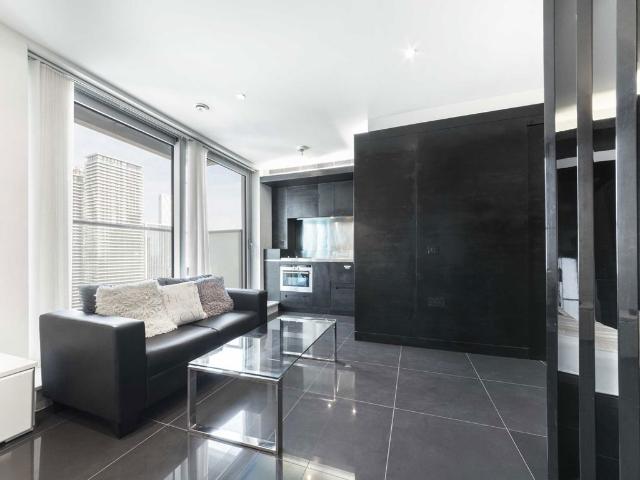 Studio for rent in Isle Of Dogs, Greater London