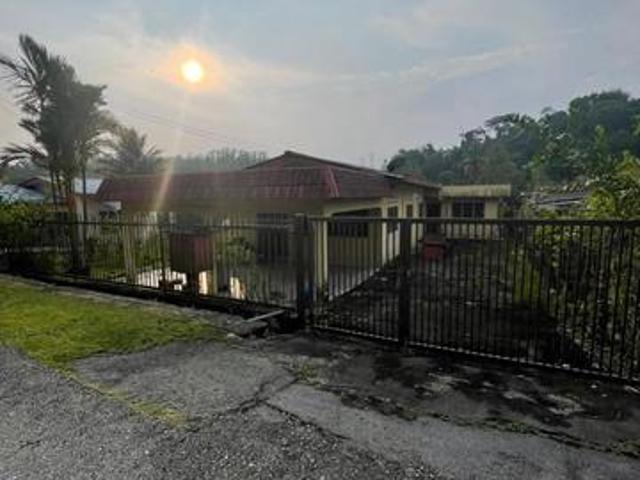 Bungalow for sale in Ampangan, Seremban