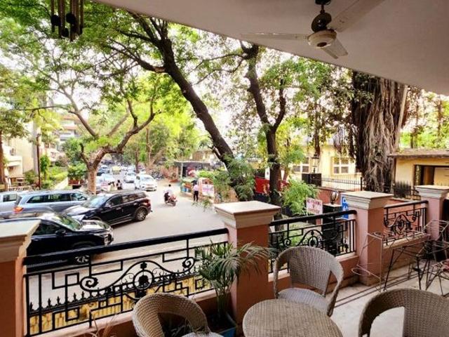 Villa for rent in Deri