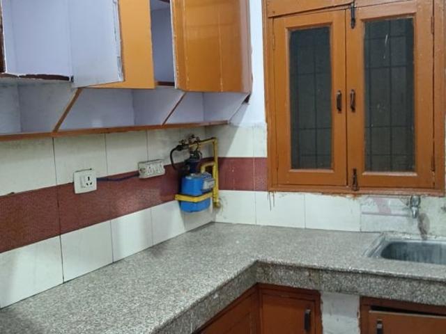 Property for rent in Deri