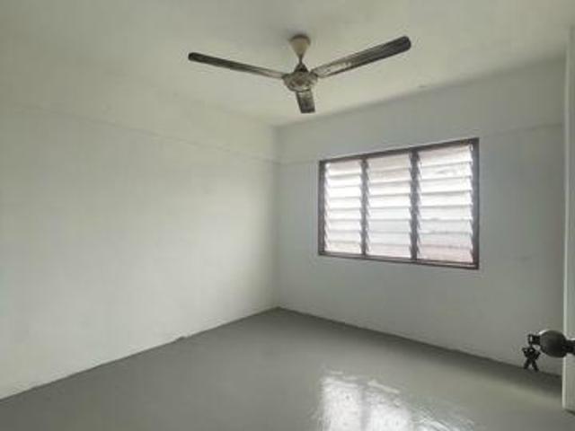Flat for sale in Port Klang, Selangor