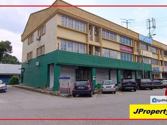 Shop for rent in Langat, Selangor