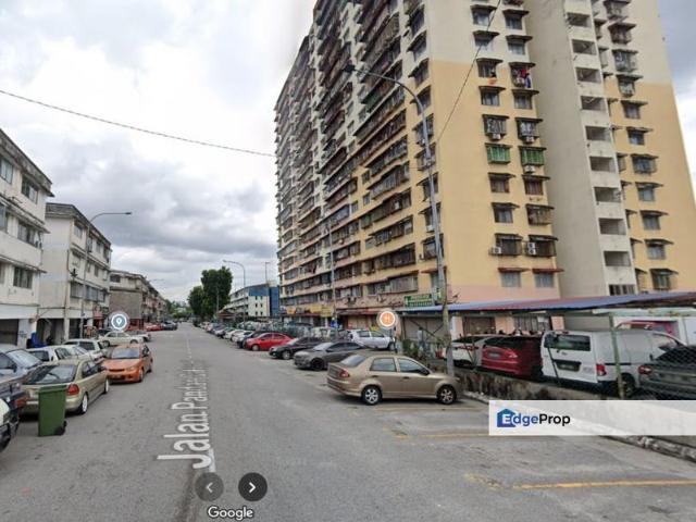 Shop for sale in Langat, Selangor