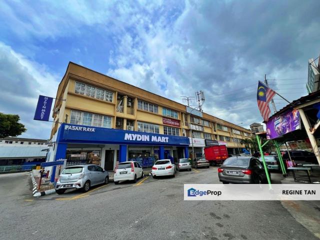 Warehouse for sale in Langat, Selangor