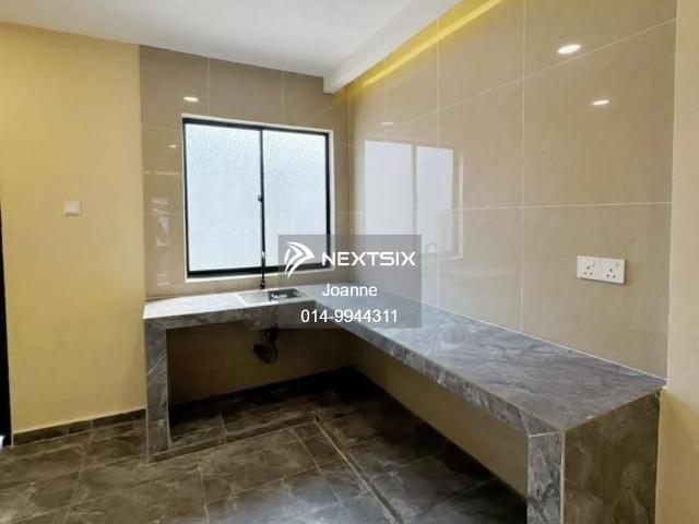 Warehouse for sale in Johor