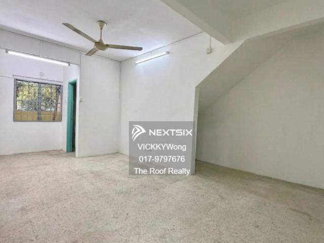 Townhouse for rent in Langat, Selangor
