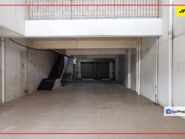 Shop for sale in Langat, Selangor