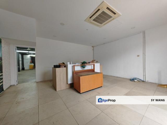 Warehouse for rent in Langat, Selangor