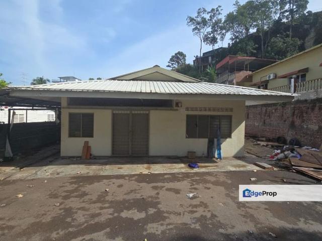 Warehouse for rent in Langat, Selangor