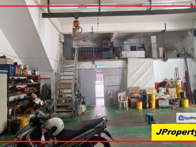 Warehouse for rent in Langat, Selangor