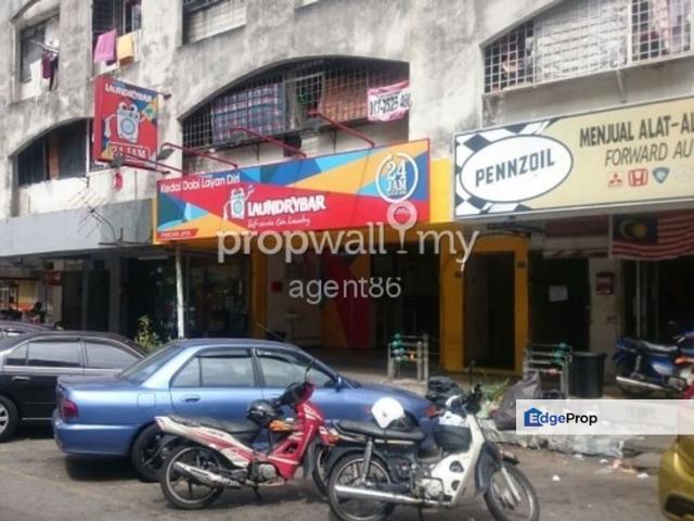 Shop for sale in Langat, Selangor