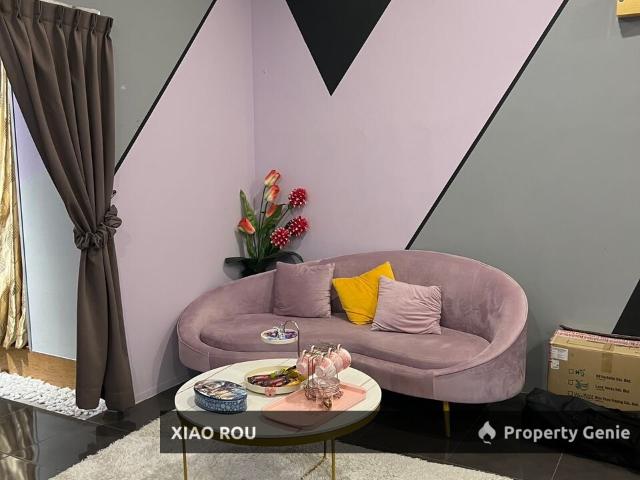 Shop for sale in Malaka
