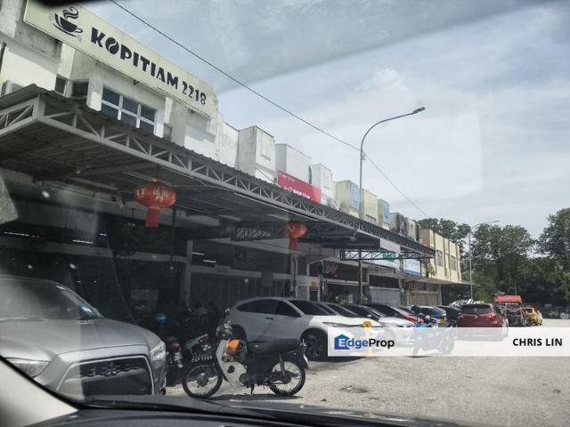 Warehouse for sale in Langat, Selangor