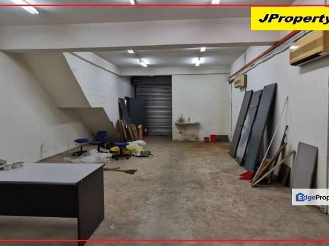 Shop for rent in Langat, Selangor