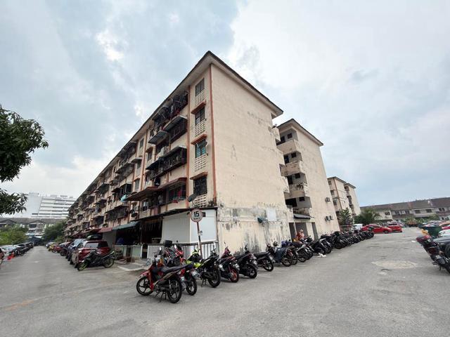 Flat for sale in Country Heights Damansara, Kuala Lumpur