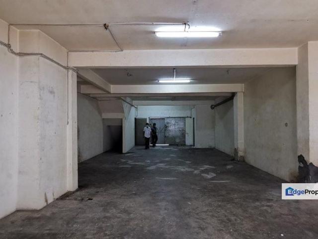 Shop for sale in Langat, Selangor