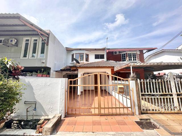 Terraced House for sale in Langat, Selangor