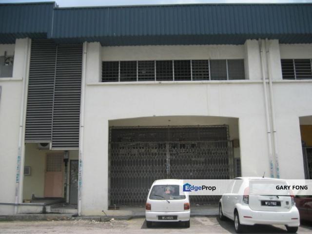 Warehouse for sale in Langat, Selangor