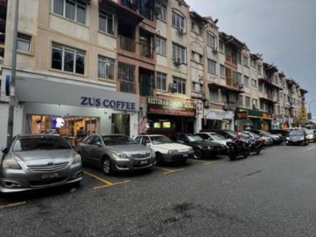 Apartment for sale in Country Heights Damansara, Kuala Lumpur