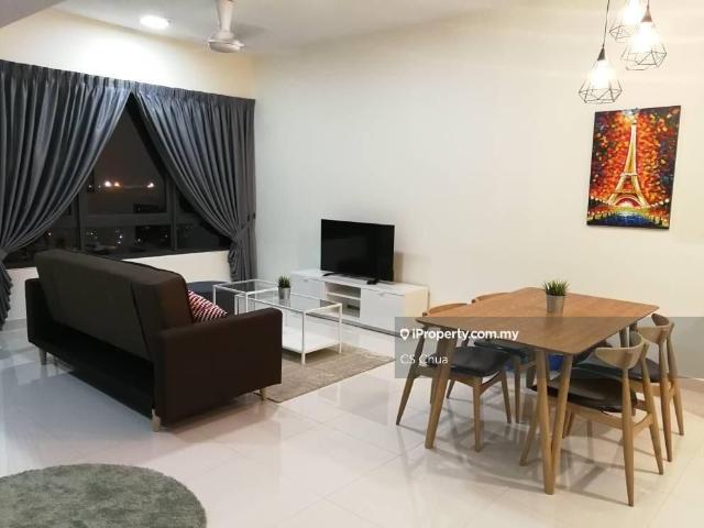 Room for rent in Petaling, Alam Impian