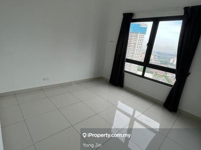 Room for rent in Petaling, Alam Impian