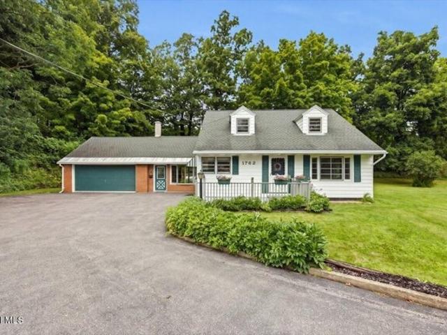 House for sale in Duanesburg, New York