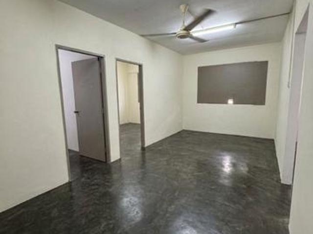 Flat for sale in Ulu Tiram, Johor