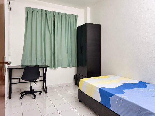 Room for rent in Wellesley, Penang
