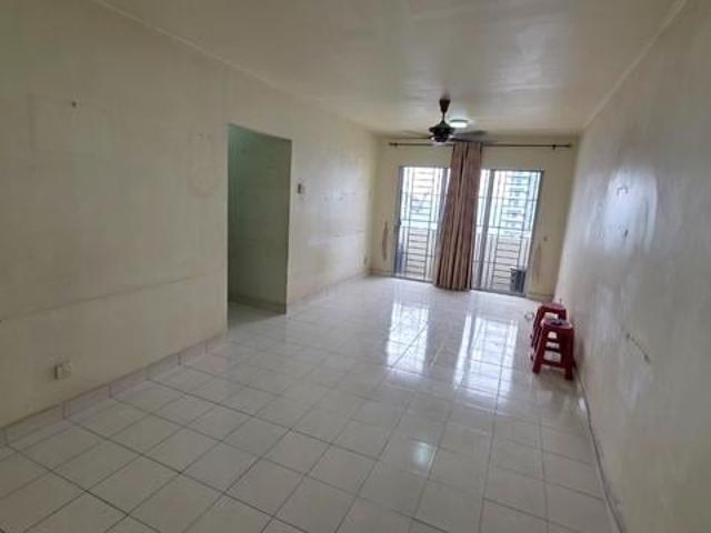 Apartment for sale in Shah Alam, Petaling