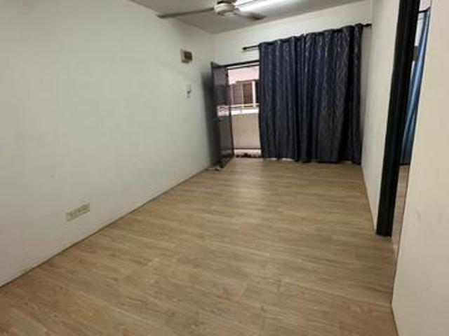 Apartment for sale in Petaling, Subang Jaya