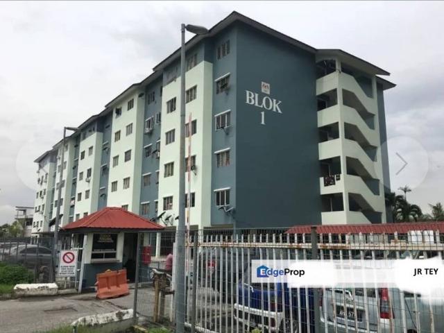 Flat for sale in Petaling, Alam Impian