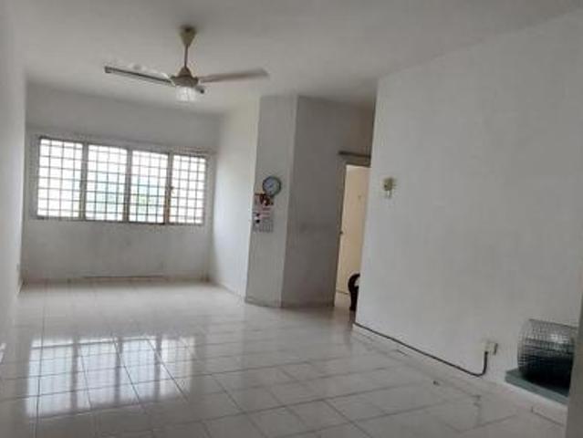 Apartment for sale in Kajang, Langat